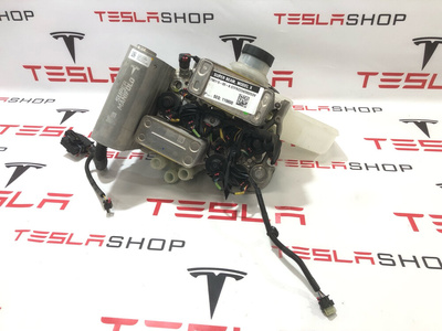175211903B Прочая запчасть Tesla Model X рест. 2022 1752119-03-B,1591414-00-A,1549902-00-C,1613703-00-B,1752119-00-A,1594005-00-A,1588298-00-A