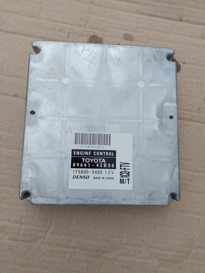 8966142B50 блок управления двигателя toyota rav4 ii 2.0 d4d 89661 - 42b50
