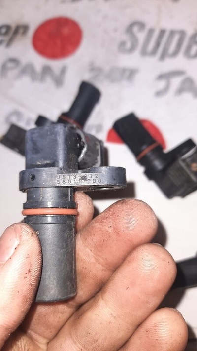 J5T33272 Датчик положения коленвала Honda FIT GE8