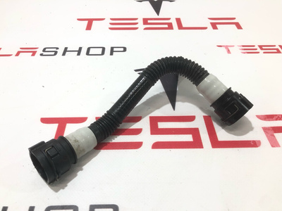 175211903B Патрубок (трубопровод, шланг) Tesla Model X рест. 2022 1752119-03-B,1585720-00-B,1600870-00-A