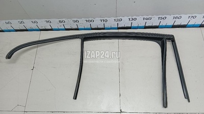 2137357400 Уплотнитель стекла двери Mercedes Benz W213 E-Klasse 2016