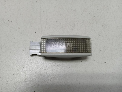 3B0947113Y20 Плафон салонный VAG Transporter T6 2015