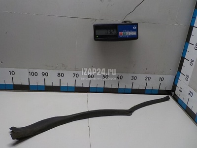 LR136826 Уплотнитель двери Land Rover Range Rover Velar 2017