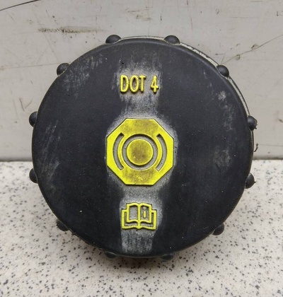 558053 Крышка бачка тормозной жидкости opel (Опель) Astra J 2010-2015
