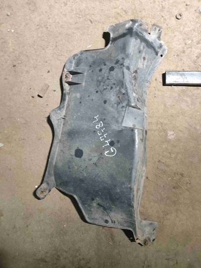 1J0825250f Защита двигателя Volkswagen Golf 4(1997-2004) 2004