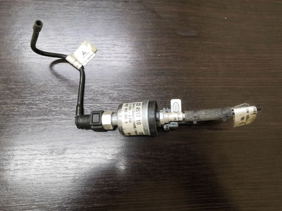 LR036297 Насос топливный автономного отопителя Land Rover Range Rover 4 2015 , 8E0963303A