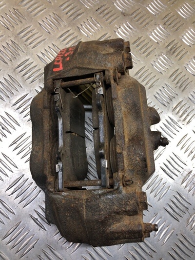 4773060130 Суппорт передний правый Toyota Land Cruiser Prado 120 (2002-2009) 2003