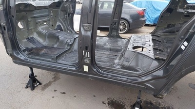 760237S630 Порог со стойкой Infiniti QX56 JA60 2008 , 763317S030
