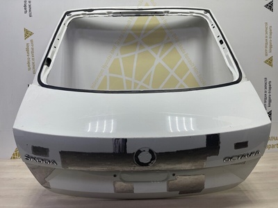 5E5827023B Крышка багажника Skoda Octavia A7 5E3 до Рестайлинг 2013-2017