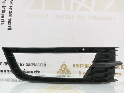 5E0807682 Решетка противотуманной фары Skoda Octavia A7 5E3 до Рестайлинг 2013-2017