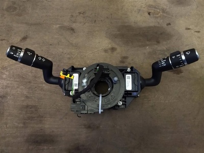 GX7313N064FA Переключатель подрулевой Jaguar XE X760 2015 , , BJ323F972CB, GX733F973BA, LR024626, T2H41441, T4N30019, T4N3847, T4N3848, FK7214A664AA,