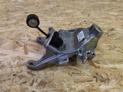 4M0199308AD Кронштейн ДВС Audi A4 B9 2019