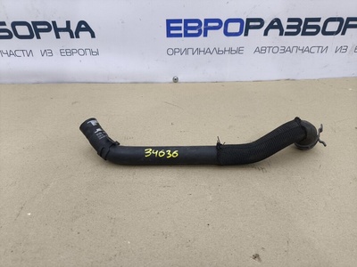 4M0819673A Патрубок системы охлаждения Audi Q8 4M8 2021