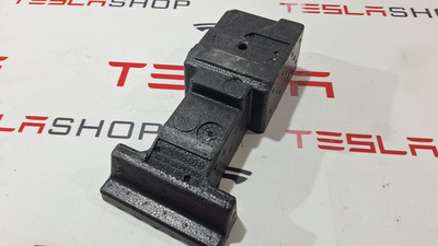 162655500B Прочая запчасть Tesla Model X рест. 2022 1626555-00-B
