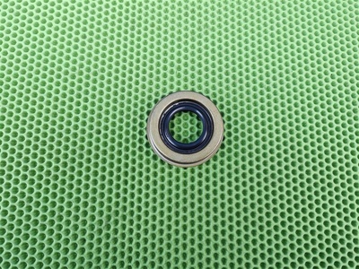5066446AA сальник хвостовика JEEP GRAND CHEROKEE (WJ) 1999-2004 JEEP GRAND CHEROKEE (WJ) 1999-2004 , Совместимые OEM номера 0,05073564AA,50531,,5072473AA,710461