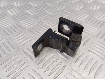 4G0831401B Петля двери Audi A6 C7 2015