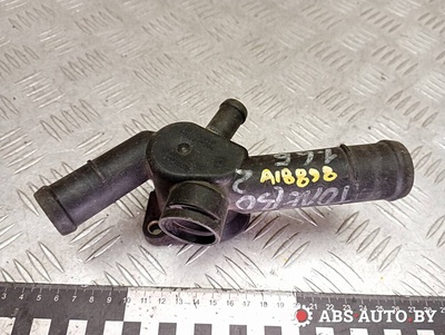 V100560 Фланец (тройник) системы охлаждения SEAT Leon 2004 ,06A121132,06A121133D,6A121132,6A121133D,06A1211132