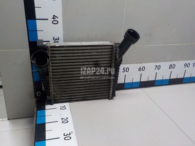 95811064011 Интеркулер VAG Q7 [4L] (2005 - 2015)