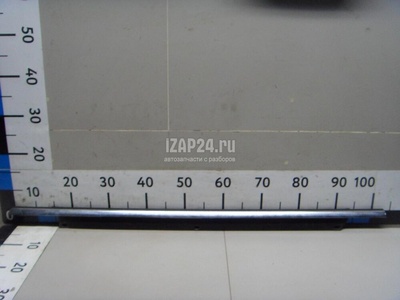 4L0853764A2ZZ Накладка стекла заднего правого VAG Q7 [4L] (2005 - 2015)
