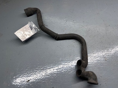 037103493P Патрубок вентиляции картера Volkswagen Passat B3 1993