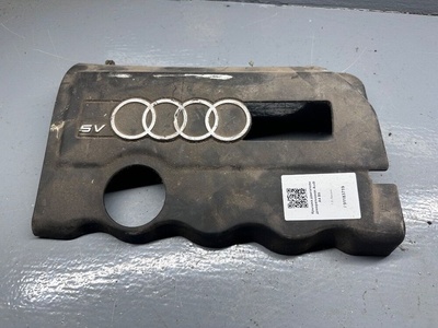 058103724D Декоративная крышка двигателя Audi A6 C5 (S6,RS6) 2000