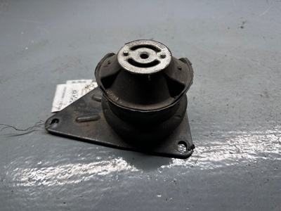 6N0199262A Подушка крепления двигателя Volkswagen Polo 3 1998