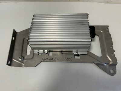 4E0035223A Audi a8 d3 усилитель bose 4e0910223a