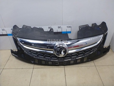 1320180 Решетка радиатора GM Corsa D (2006 - 2015)
