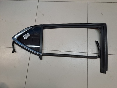 9677082680 Стекло двери задней правой Citroen C4 2010-
