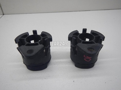 30671022 Кронштейн радиатора Volvo V50 (2004 - 2012)
