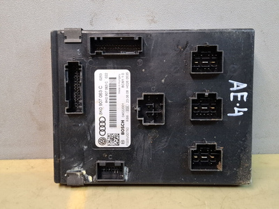 8K0907063C Блок управления BCM (бортовой сети) Audi A4 B8 2011