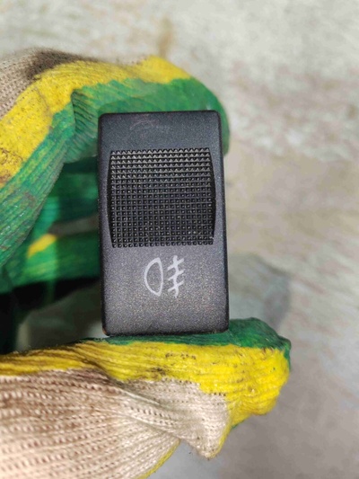 4D0941535 Кнопка включения противотуманных фар(ПТФ) Audi A4 B5(1994-2001) 1999