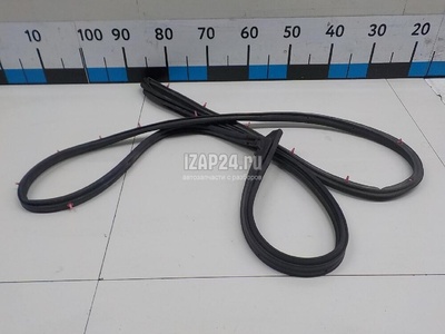 6787112530 Уплотнитель двери Toyota Corolla E15 (2006 - 2013)