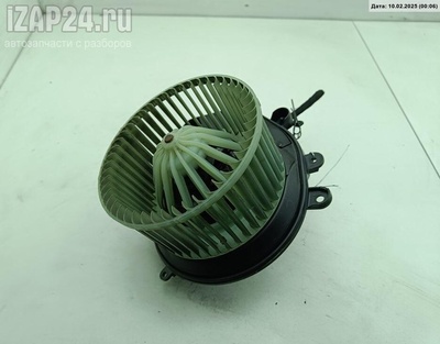 8D1820021 Двигатель отопителя (моторчик печки) Volkswagen Passat B5 1998
