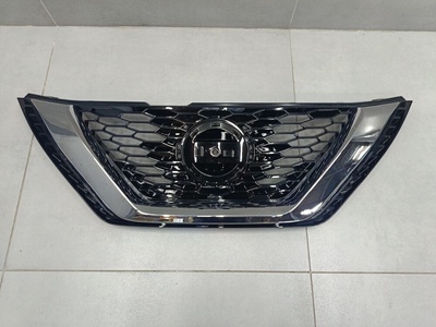 STDT66093D0 Решетка радиатора Nissan Qashqai J11E 2014-