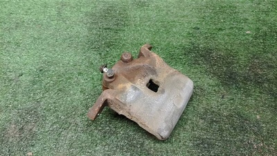 41001JN00A суппорт тормозной Nissan Juke (F15) 2011> 2011 41001-JN00A