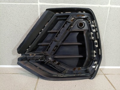 83A807681D9B9 Решетка в бампер левая AUDI Q3 F3