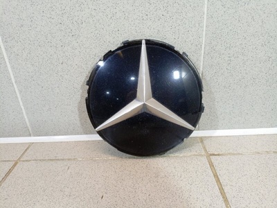 A0008880011 Эмблема Mercedes-Benz C-class W205
