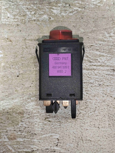 4B0941509 Кнопка аварийной сигнализации (аварийки) Audi A6 C5(1997-2004) 1999