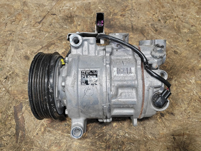 4M0820803L компрессор кондиционера Volkswagen Touareg 3 2019