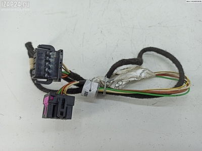 4B0971035B Проводка двери Перед. Прав. Audi A6 C5 (1997-2005) 1998