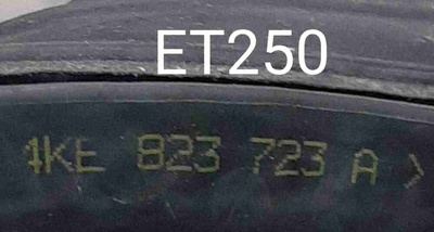 4KE823723A Уплотнитель Audi E-Tron I (2018—2023) 2021