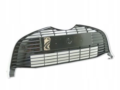 531020D030 toyota yaris 3 рестайлинг заглушка бампера передняя