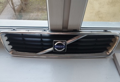 C30GRILL Volvo c30 , решетка радиатора бампера европа