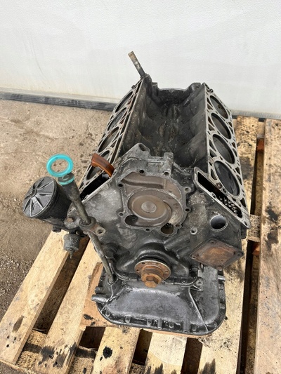 SDV00863 двигатель отправка низ двигателя blok w126 380 v8 3 , 8 v8 m116.963 1160111201
