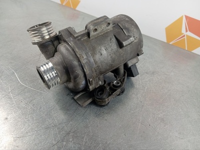 11517583836 Помпа BMW 5 series F10 2011 , , 7583836, 11518635092, 8635092, 702478400