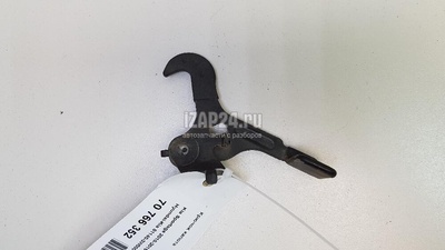811403W000 Крючок капота Hyundai-Kia Sportage (2010 - 2015)