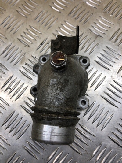 1786111130 Патрубок интеркулера Toyota Land Cruiser Prado 150 (2009-2023) Внедорожник 2019