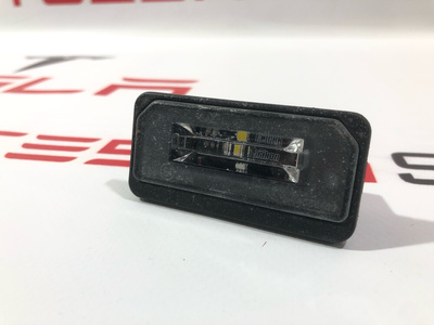 103434100B Подсветка номера Tesla Model X рест. 2022 1034341-00-B,A2038200256