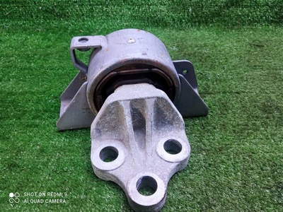13234038 подушка двигателя Opel Corsa D (2006-2015)